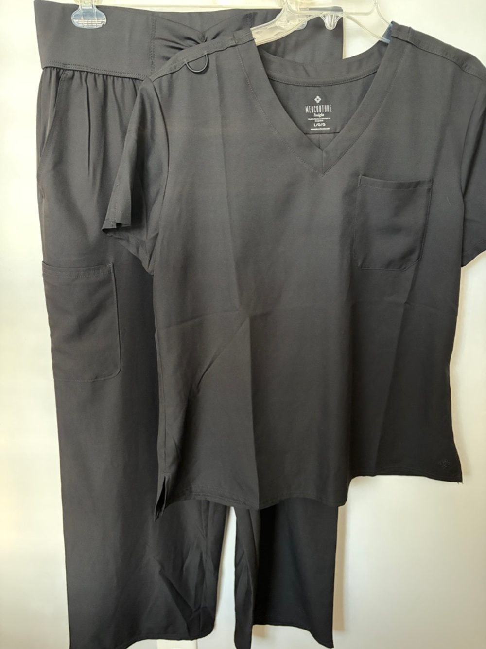 Med Couture Women's Short Sleeve V-Neck Scrub Set in Black